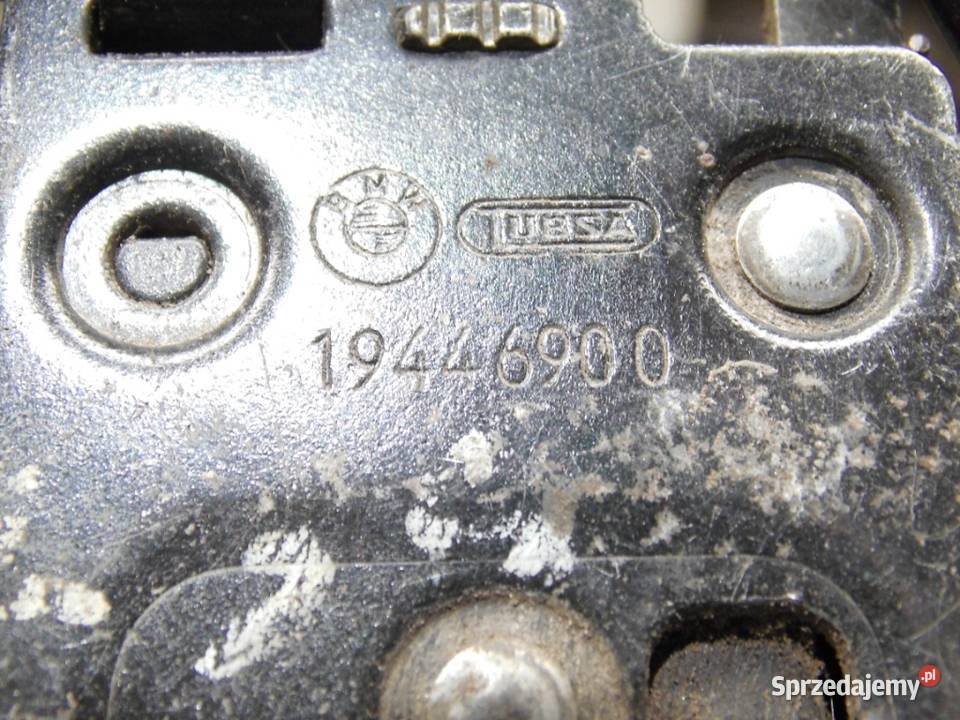 Zamek tylnej klapy BMW E30 E34 25 TDS 8896r