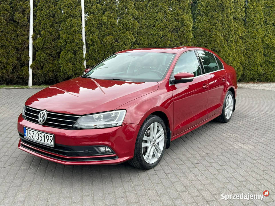 Volkswagen Jetta 20 TDI Szklany dachSkóraKamera diesel Baranowo