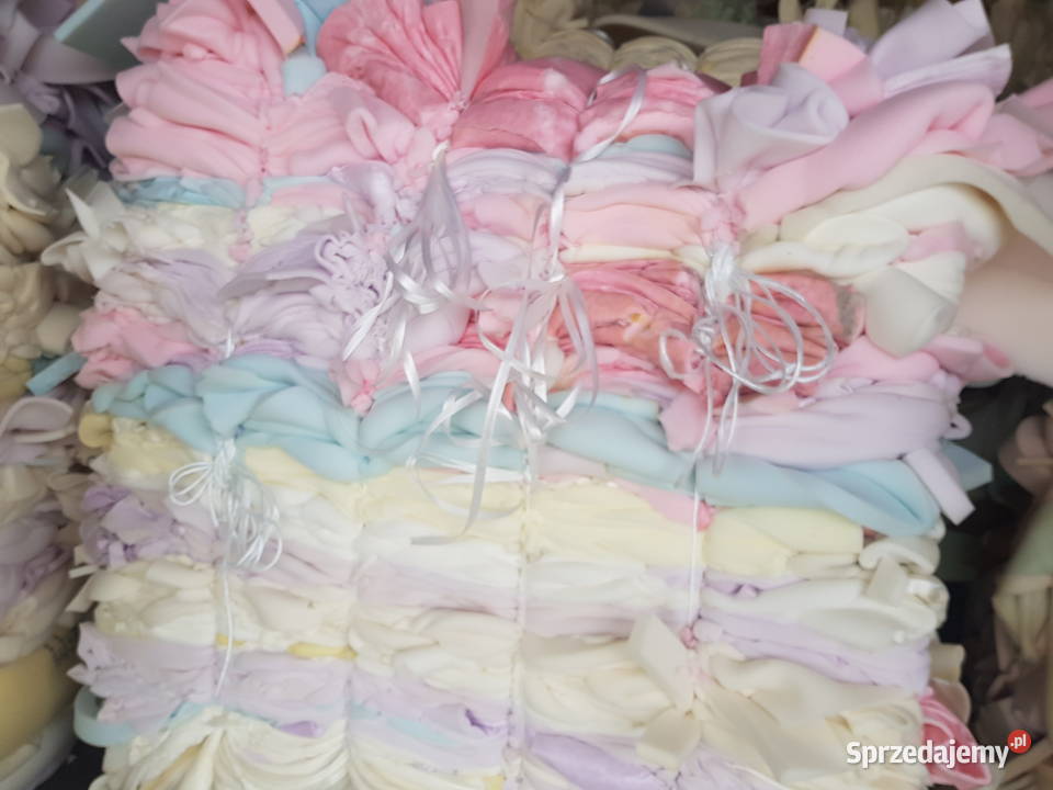 Do sprzedania ścinki pianki tapicerskiej PUR