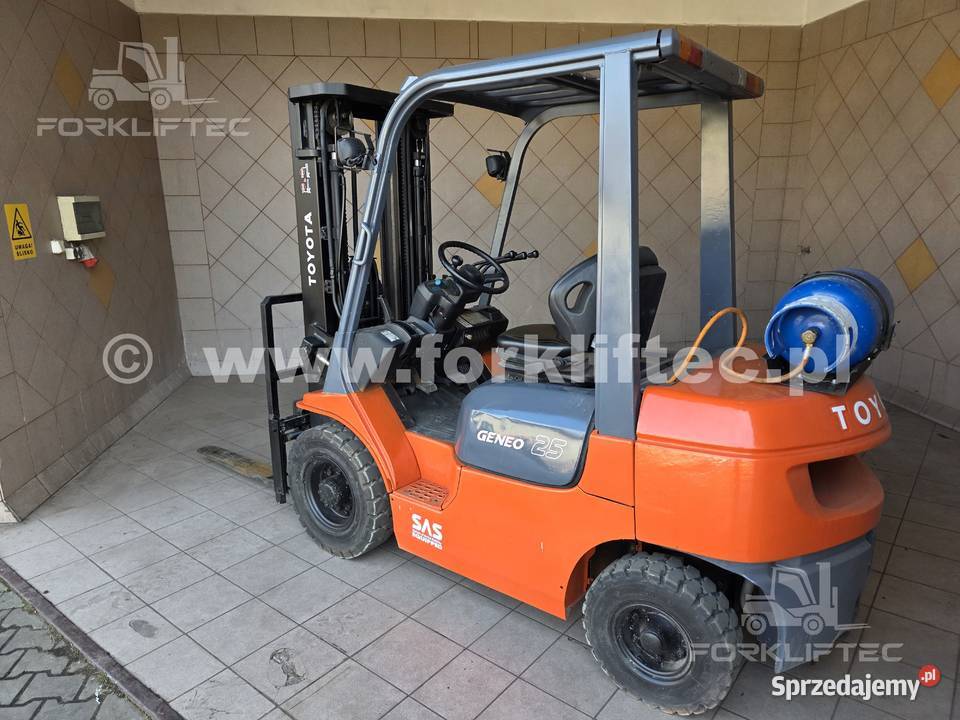 Wózek Widłowy TOYOTA 7FGF25 Triplex TOYOTA 7FG25 gaz śląskie Lędziny