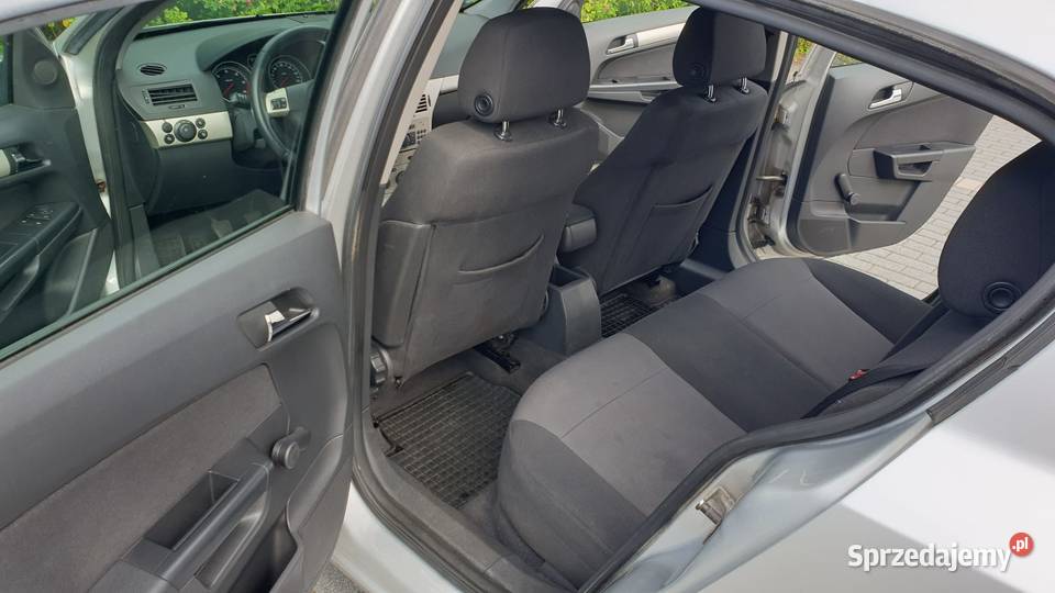 Opel Astra H 2008 r Spalanie 5L Silnik 17 Serock