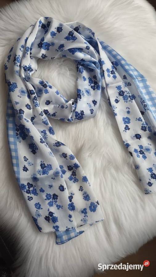 Piękny lekki szal w niebieskie kwiaty Olkusz