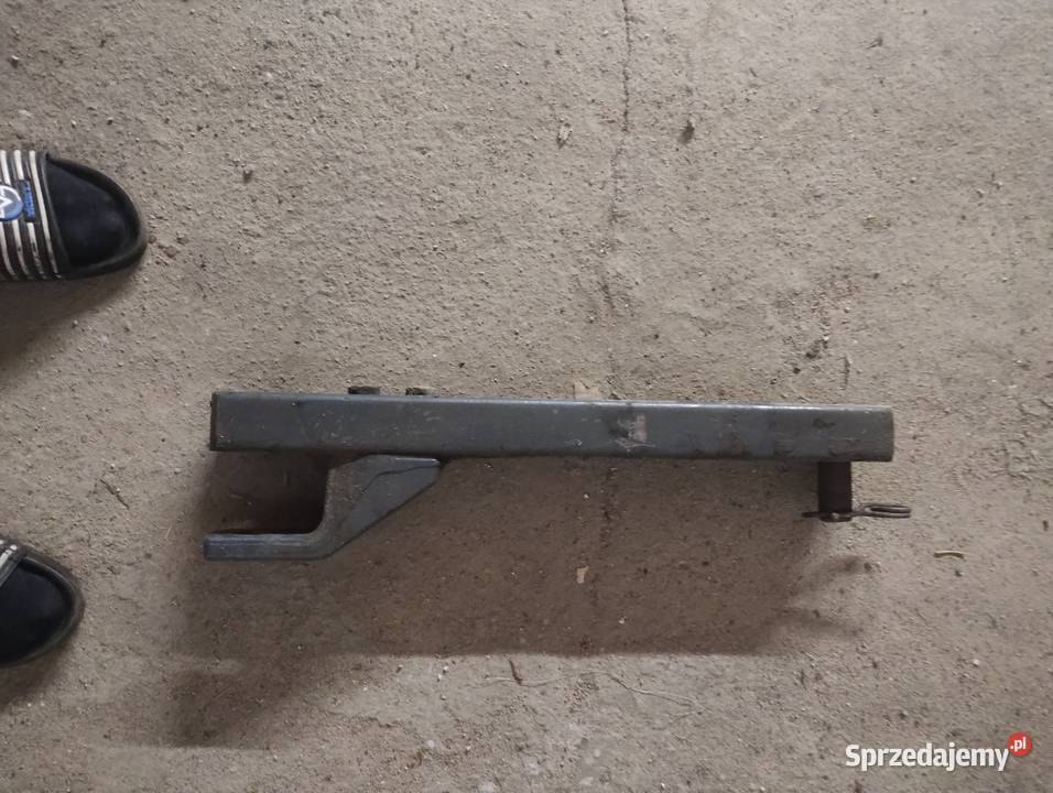 Zaczep dolnylistwa do ciągnika