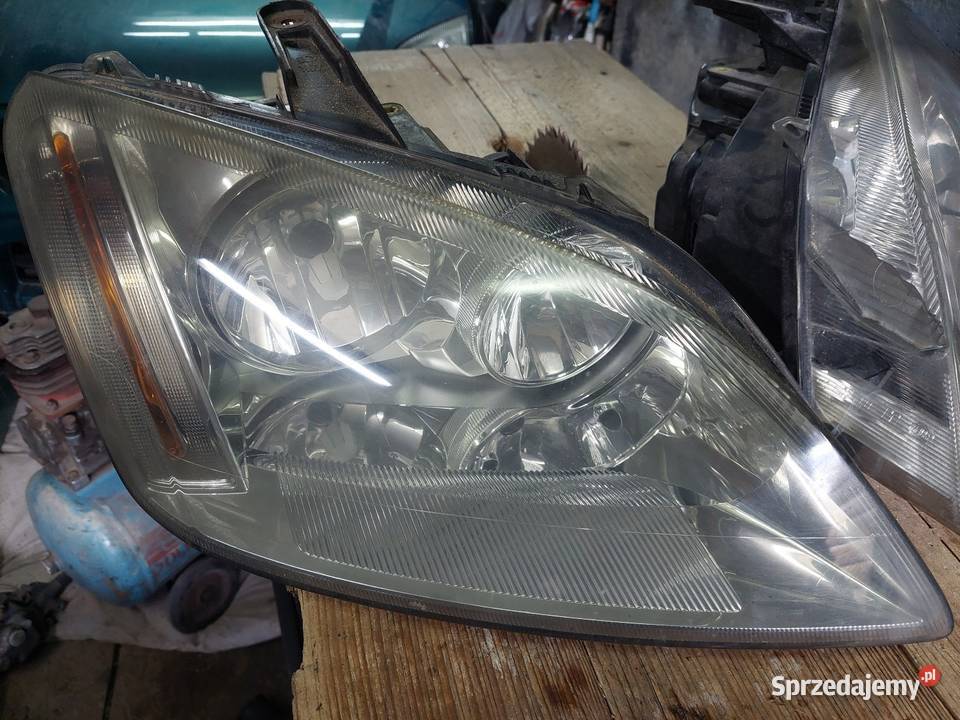 Lampy Przód Ford Focus C Komplet Okazja Rok produkcji 2004 małopolskie Sucha Beskidzka