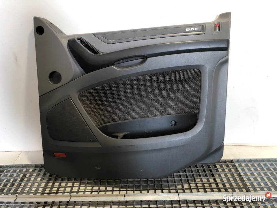 BOCZEK DRZWI PRAWY PRZÓD DAF XF 1845273 Ciągnik podkarpackie