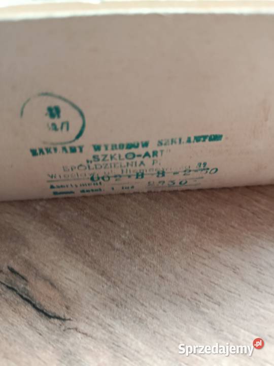 Bombki z PRLróżne szklane w kartonie stare