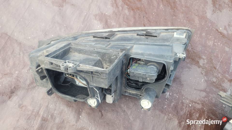 REFLEKTOR LAMPA PRAWA PRAWY PRZÓD AUDI A4 B6 sprzedam