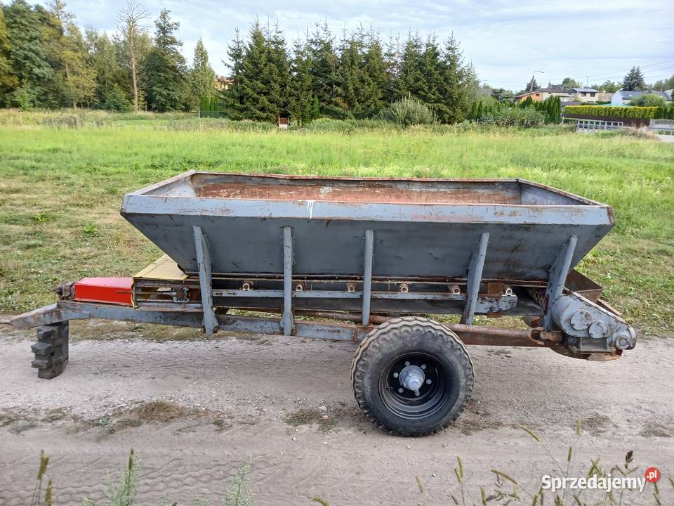 Rozsiewacz wapna rcw3piastwapniarka oryginał Rozsiewacze nawozów Rzgów