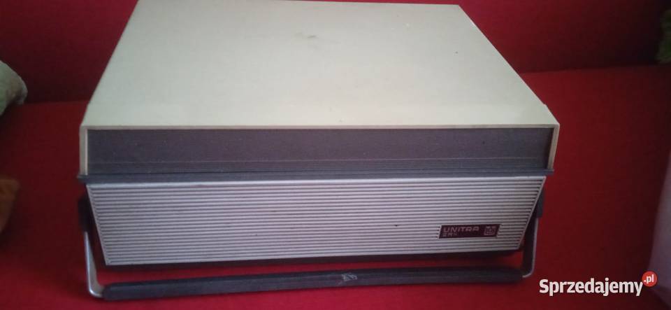 Magnetofon szpulowy uszkodzony