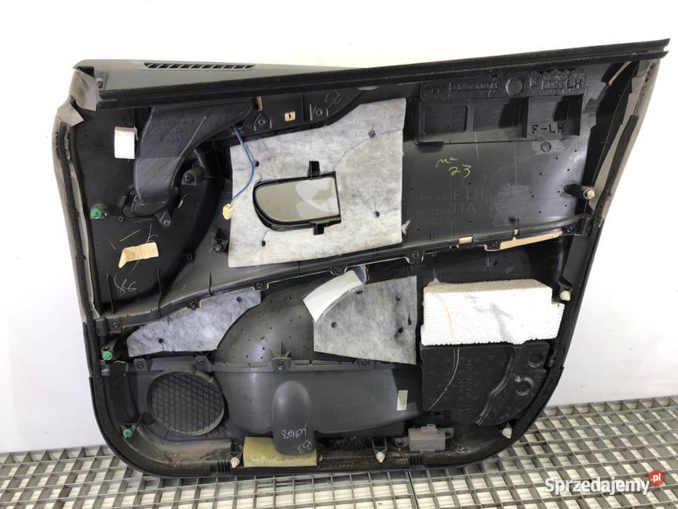 BOCZEK DRZWI LEWY PRZÓD SUBARU TRIBECA SUV