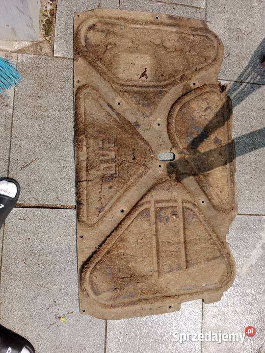 Wygłuszenie maski audi 80 Tapicerki samochodowe Słupsk