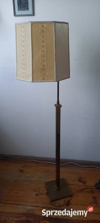 Mosiężna lampa podłogowa ze składanym ramieniem Skierniewice