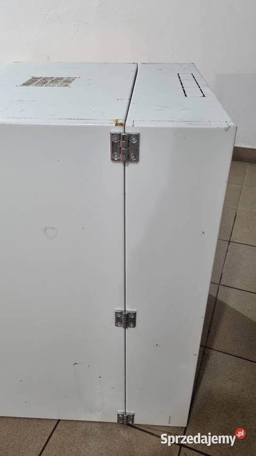 Szafka szafa Sterownicza komputerowa firmy ZPAS Tomaszów Lubelski