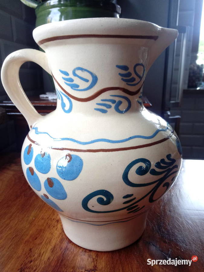 ceramiczny gliniany dzbanek wazon z uchem Piotrówek