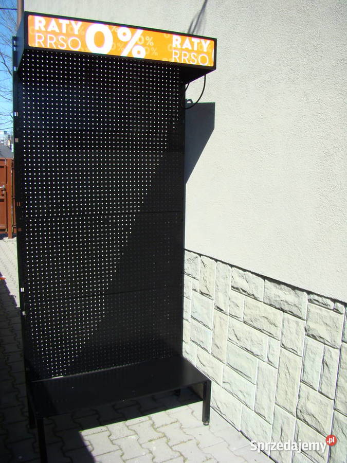 Regały sklepowe do ekspozycji towaru