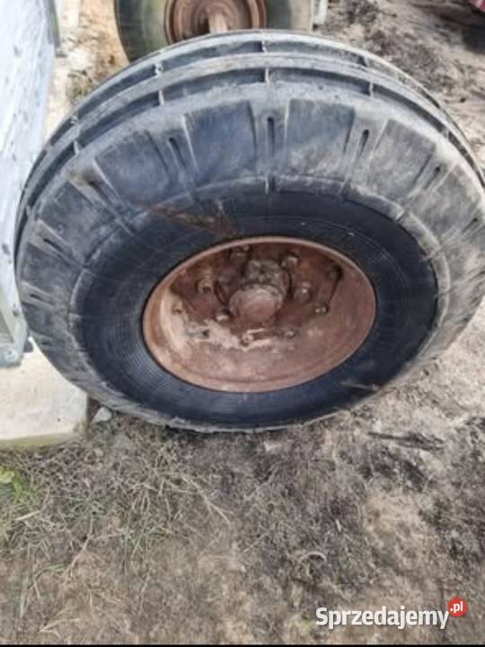 Oś rozrzutnik ruski przyczepa Stare Litewniki