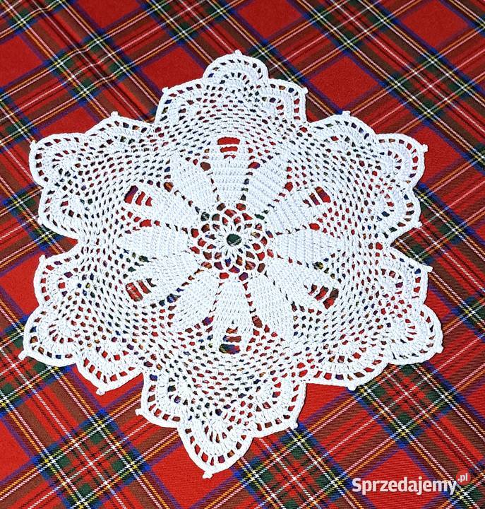 Serweta na szydełku rękodzieło Gwiazda