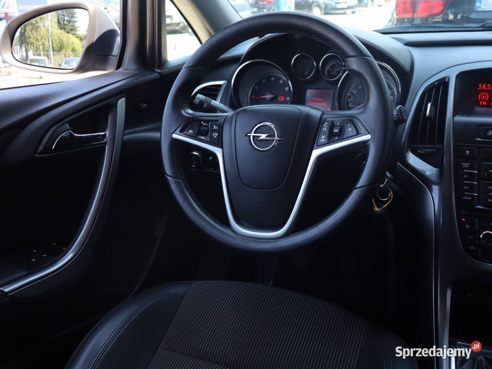 Opel Astra 14 T wielofunkcyjna kierownica Katowice