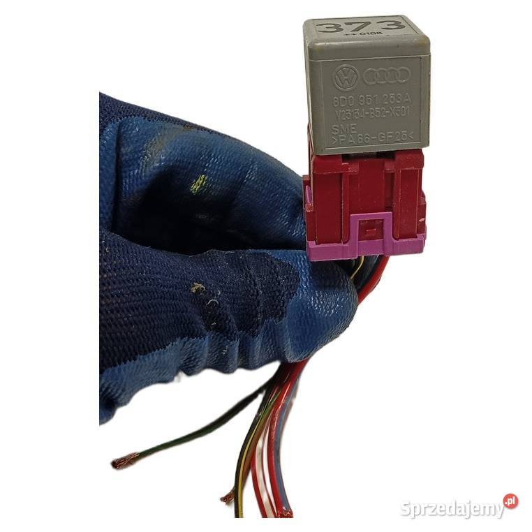 Przekaźnik wielofunkcyjny 373 8D0951253A Audi VW Rok produkcji 2002 wielkopolskie sprzedam