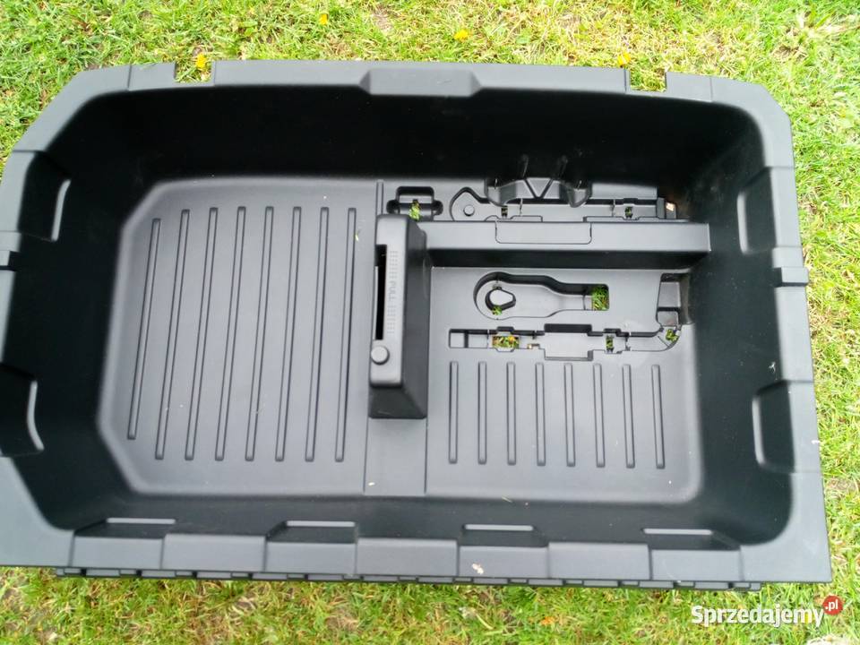 Wkład do bagażnika Nissan Juke Części samochodowe lubelskie sprzedam