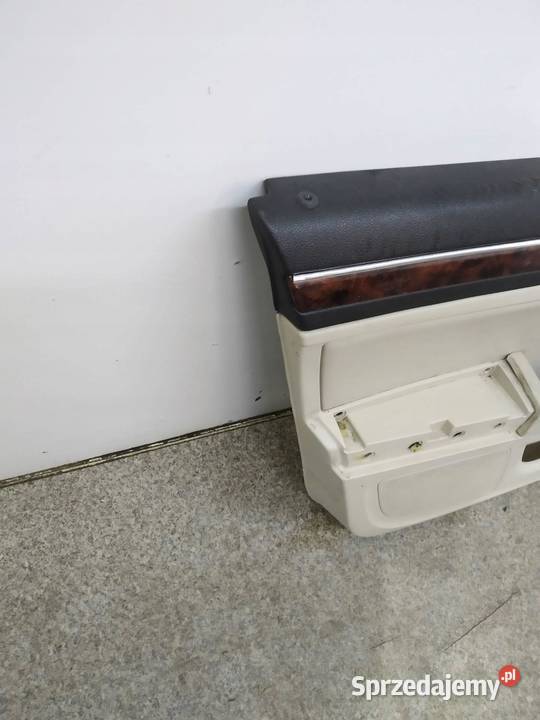 TAPICERKA BOCZEK LEWY PRZÓD 3T Skoda Superb II