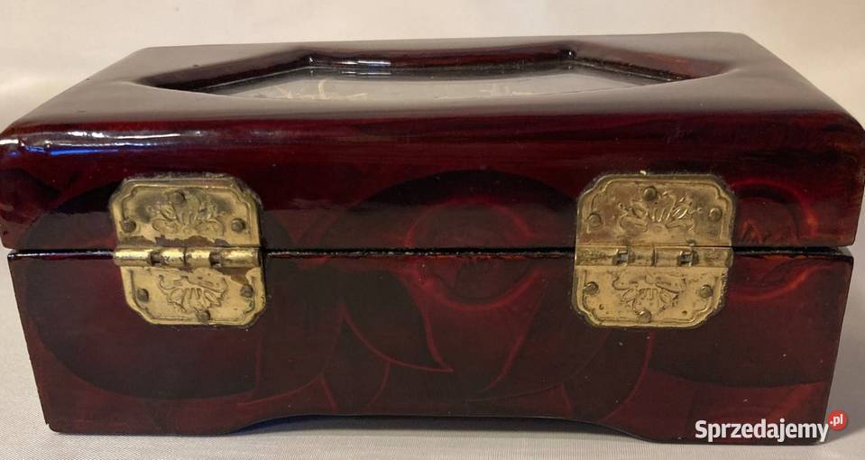 Piękna rzeźbiona chińska szkatułka pudełko na