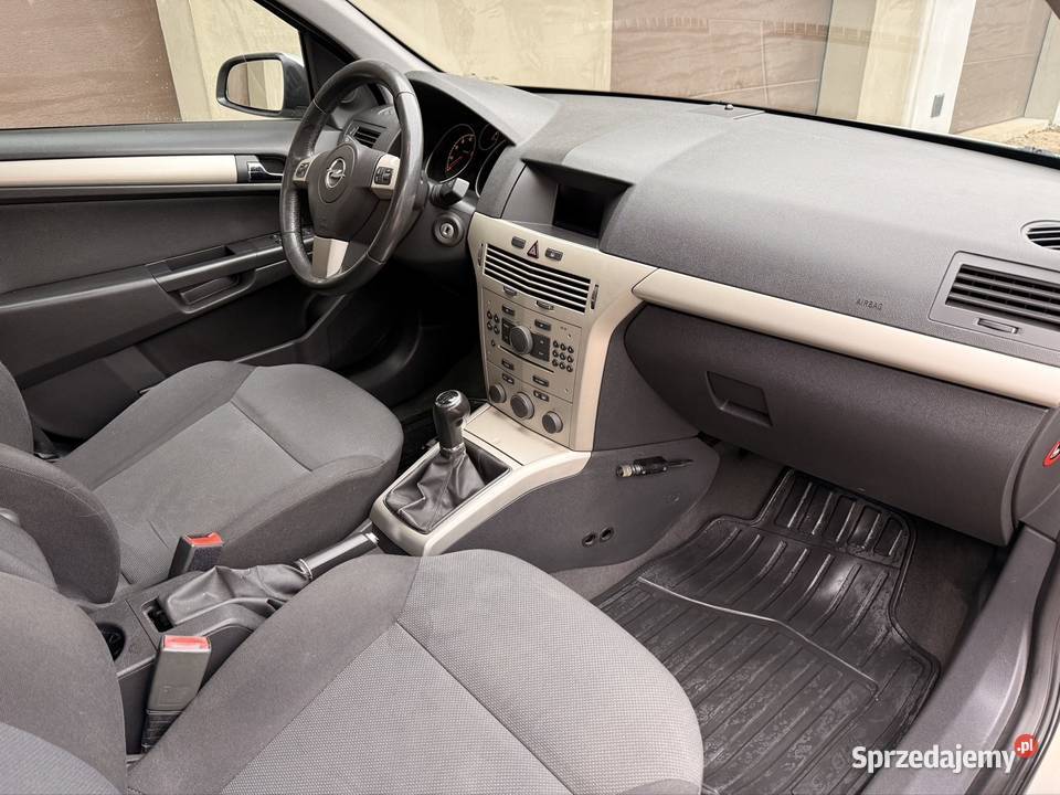 Opel Astra 16 115 20078 krajowy doinwestowany Astra sprzedam