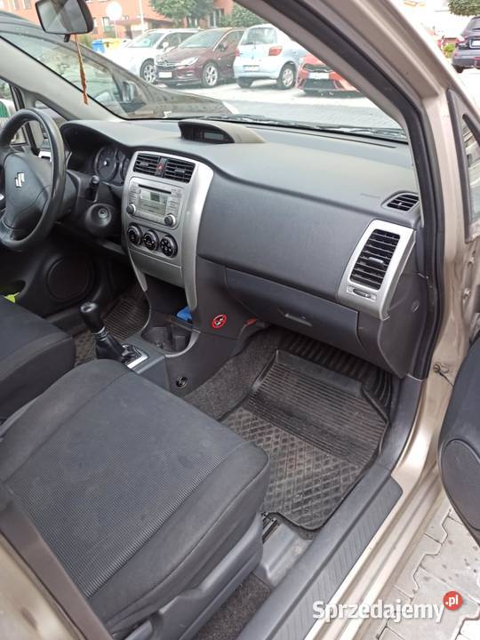 Suzuki Liana 2004r 16 106 106KM Bełchatów