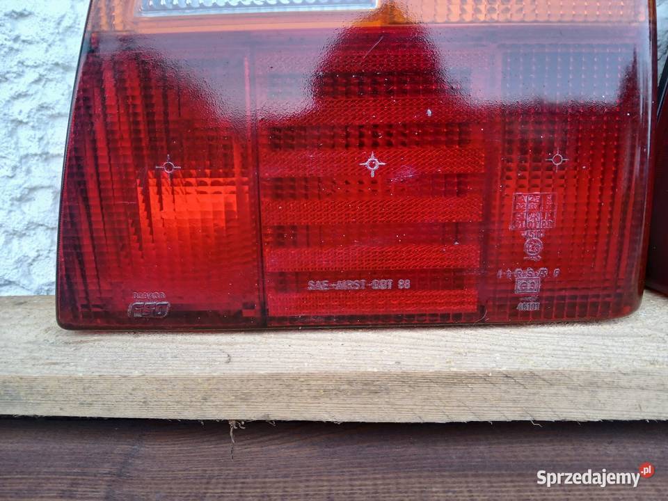 Lampy tylne FSO Polonez osobowe Krężna