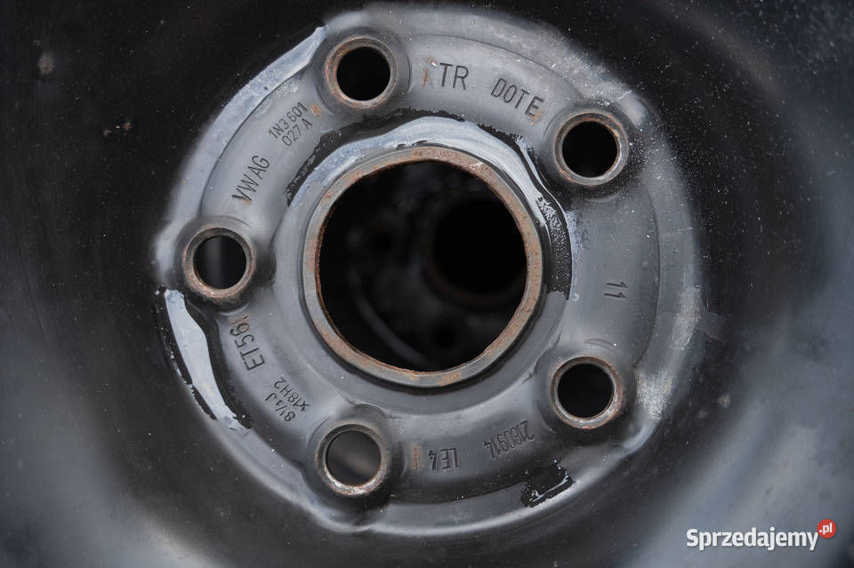 Koła zimowe 22545 R18 z kolcami felgi stalowe VW Motoryzacja