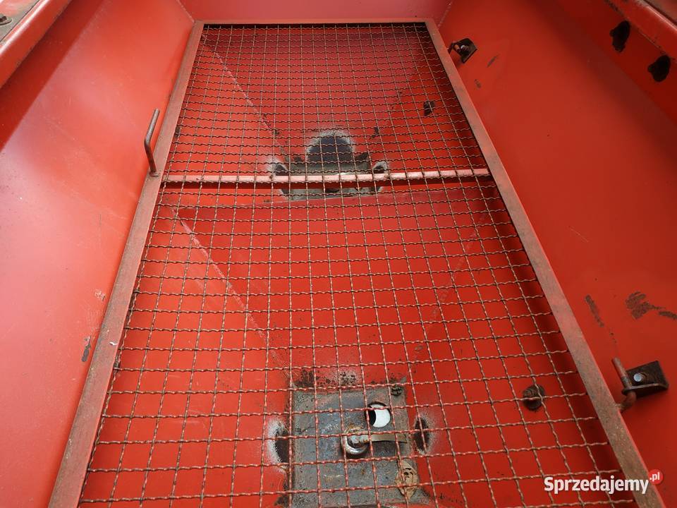 Sprzedam rozsiewacz strumyk 1000 nieuszkodzony Rozsiewacze nawozów podlaskie Kurki