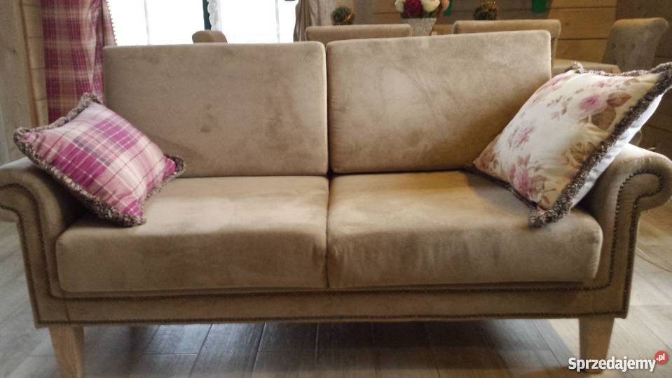 Komplet wypoczynkowy meble stylowe drewniane Niekłań Mały