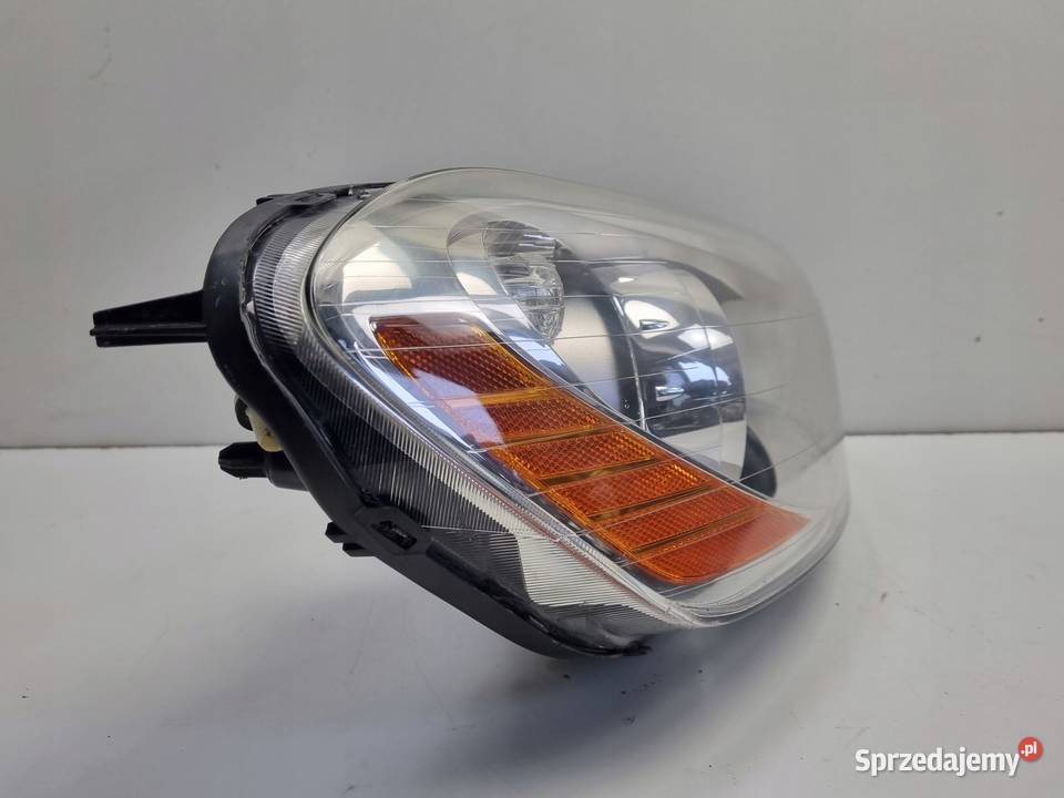 LAMPA PRAWA Volvo XC60 0817r PRZEDNIA PRAWY Motoryzacja Chełm sprzedam