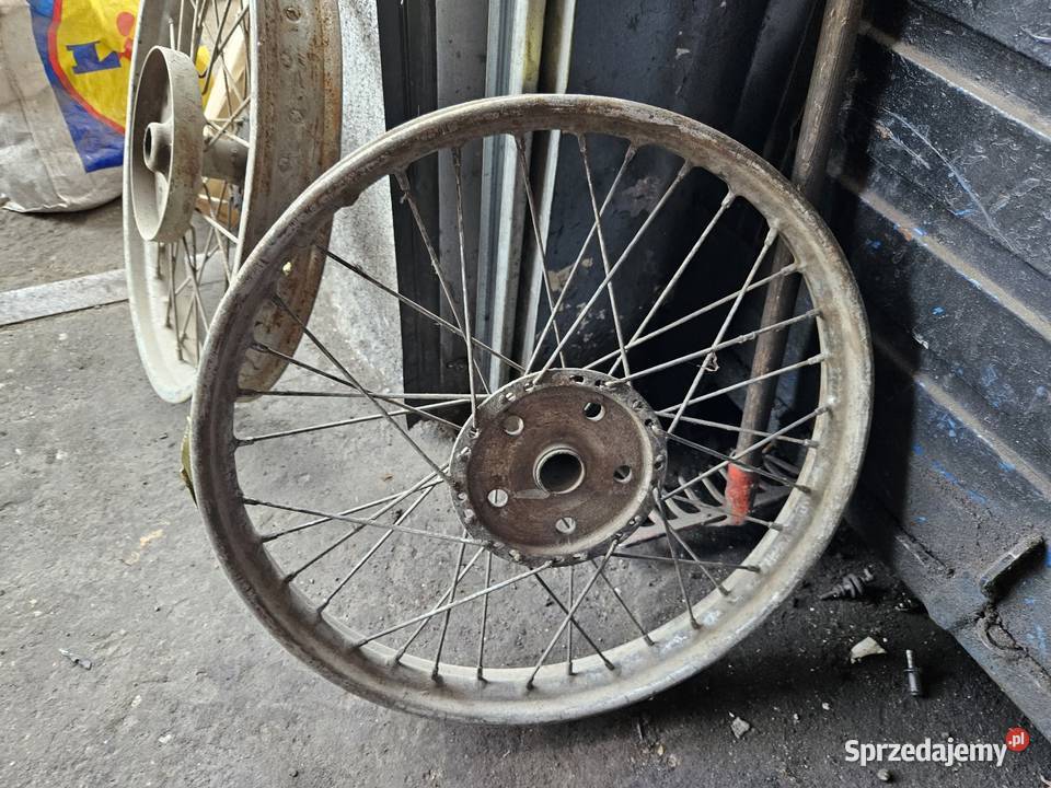 Zabytkowe kola motocyklowe Opole