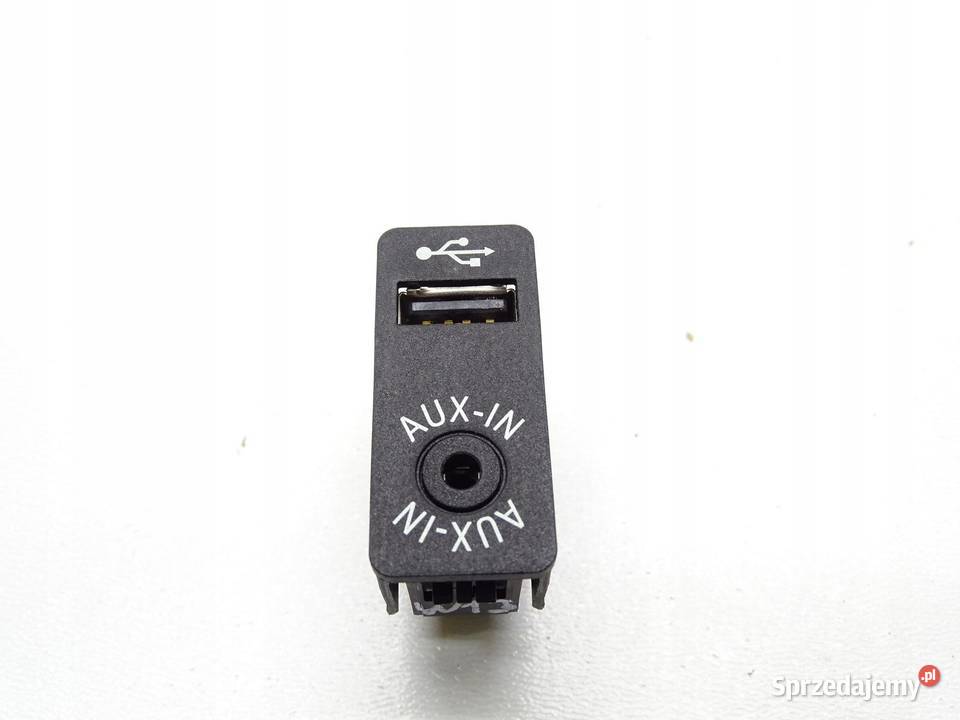 GNIAZDO WEJŚCIE PORT AUX USB BMW F20 F21 F30 F31