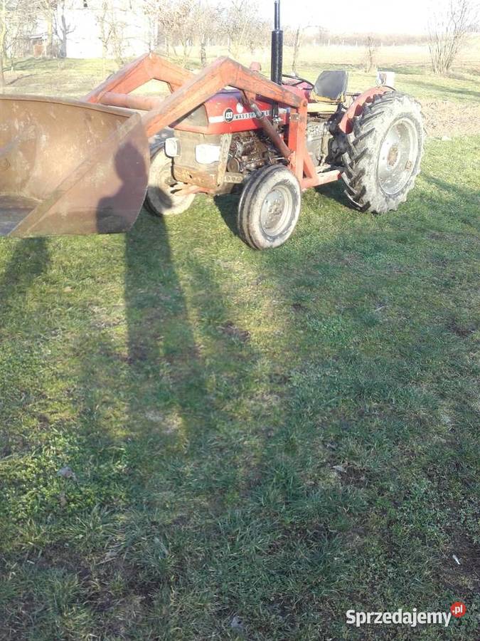 Massey ferguson z turem Klimusin