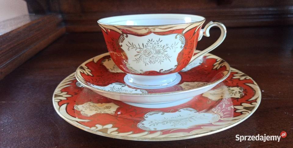 Przepiękna filiżanka z talerzykiem
Suto złocone pomorskie Gdańsk sprzedam