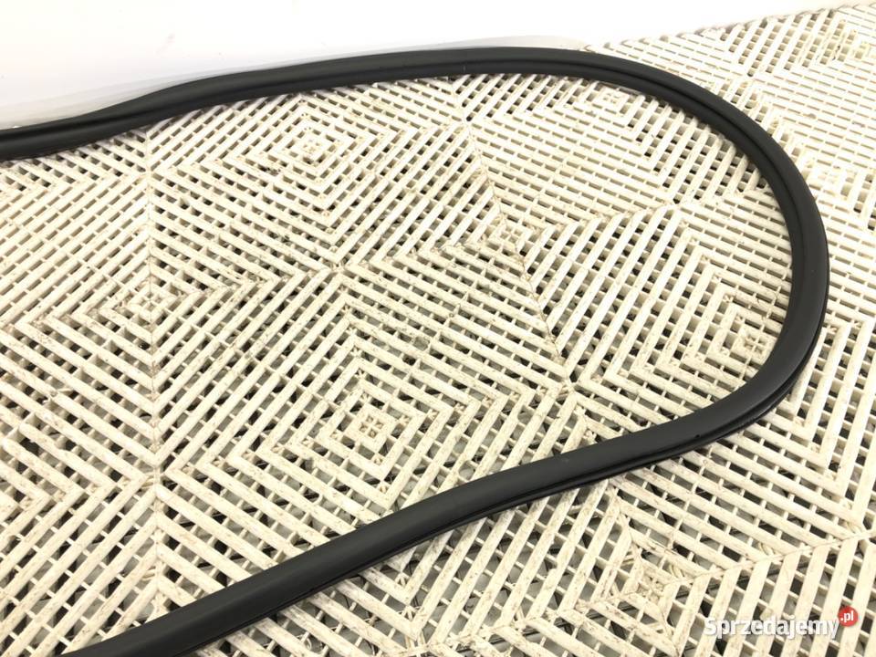 USZCZELKA DRZWI TYŁ LEWA AUDI A6 C8 Kombi osobowe Uszczelki sprzedam