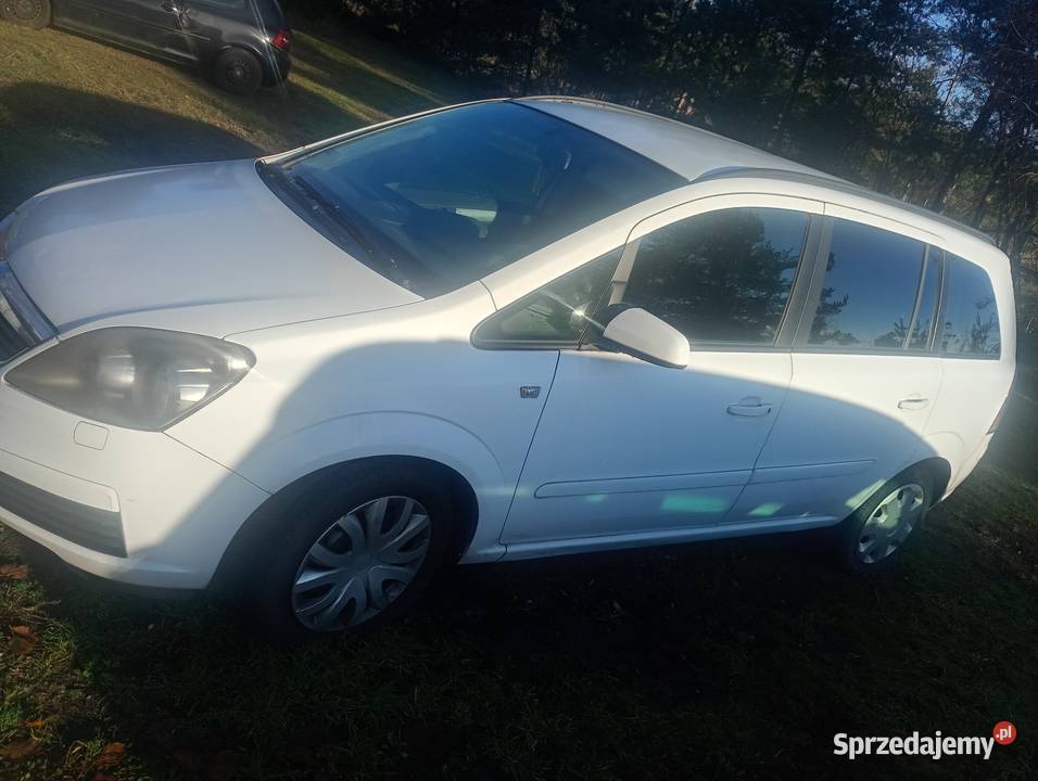 Opel Zafira B19 tdci 120 stan nieuszkodzony Kramsk sprzedam