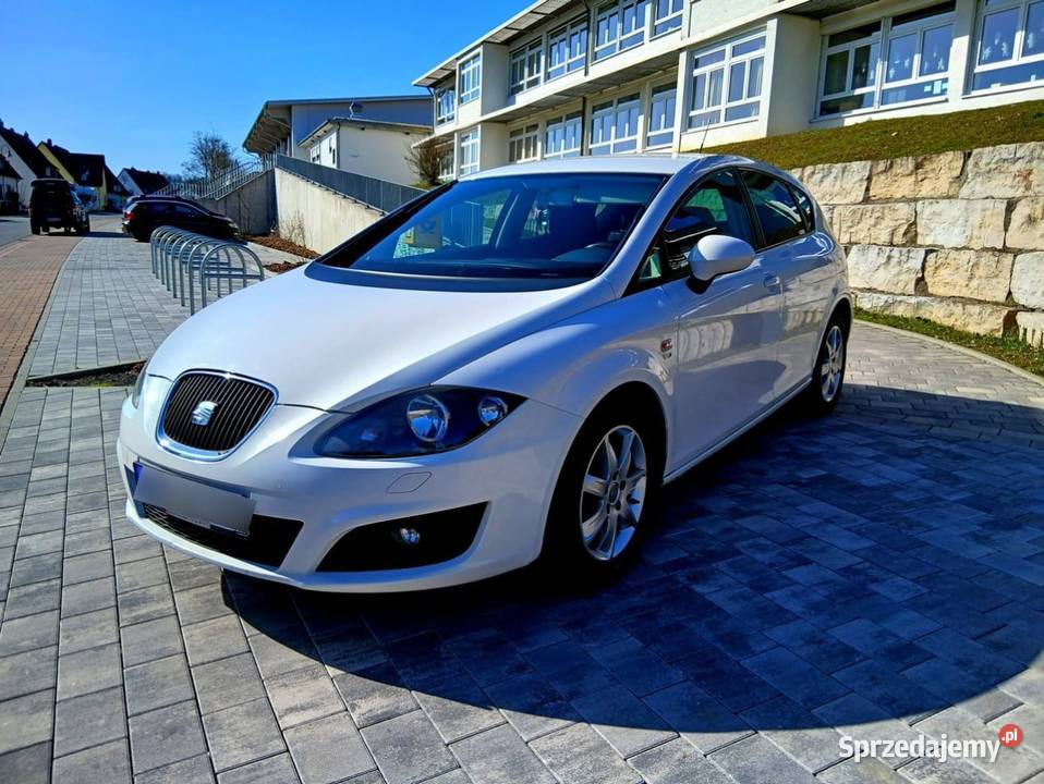 SEAT LEON 6Biegów Tempomat PodgrzewaneFotele radio sprzedam