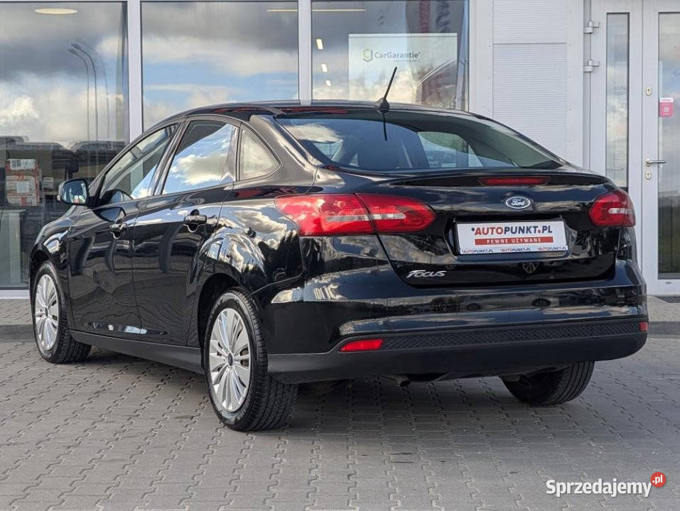 FORD Focus 2018r Salon Niski Przebieg Osoby benzyna
