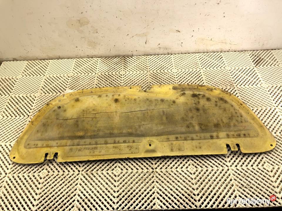 WYGŁUSZENIE MASKI TOYOTA COROLLA E21 Kombi