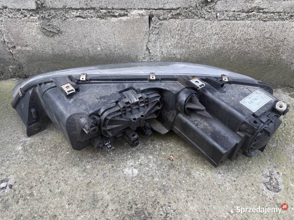 Lampa przód prawa Mazda 6 wielkopolskie sprzedam