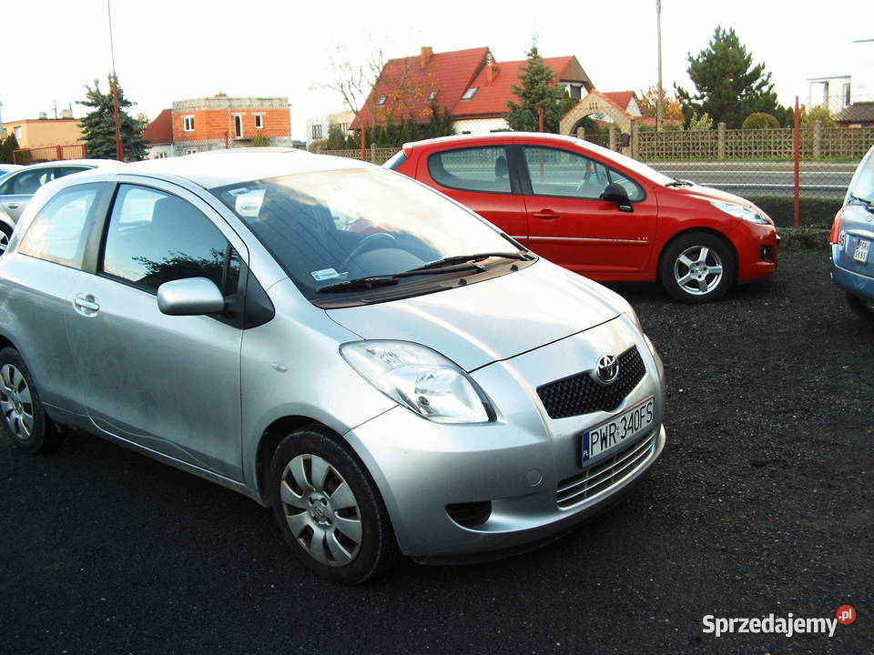 Toyota Yaris 13 E 2008 r ASR (kontrola trakcji) Września sprzedam
