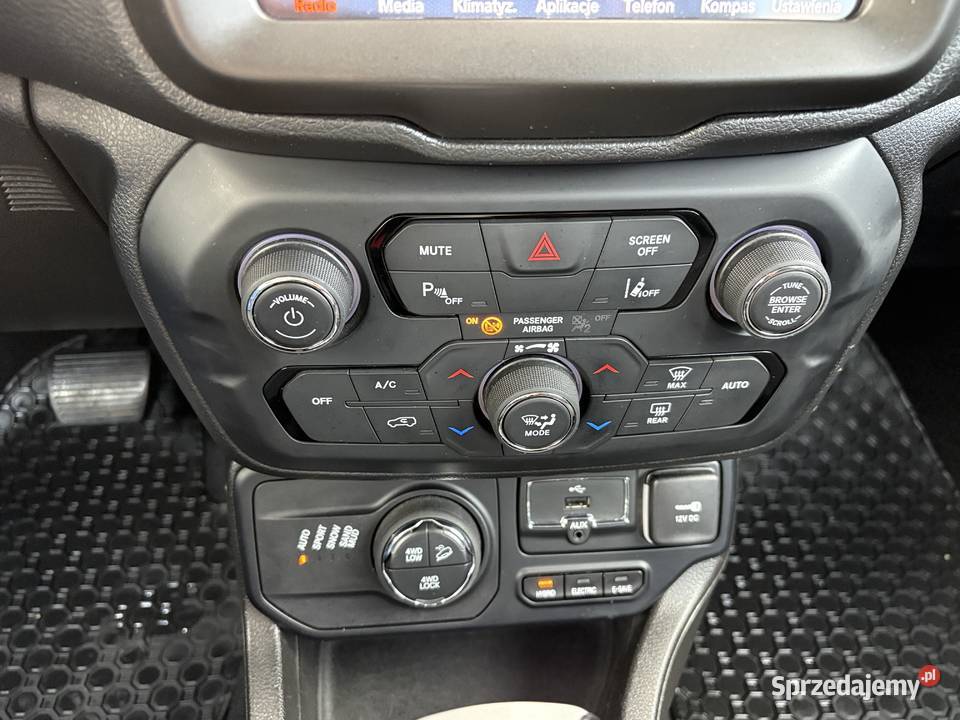 Salon BezwypKlimatrI wł NAWI LedyVirtual4X4Full ESP