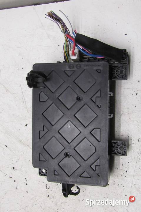 SKRZYNKA BEZPIECZNIKÓW 20 DOHC MITSUBISHI sprzedam