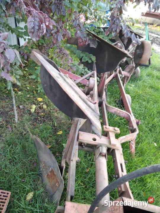Pług 3 skibowy obrotowy Pługi Proszowice