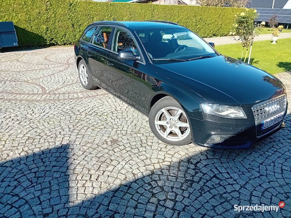Audi a4 b8 2011r 20tdi 2cm3