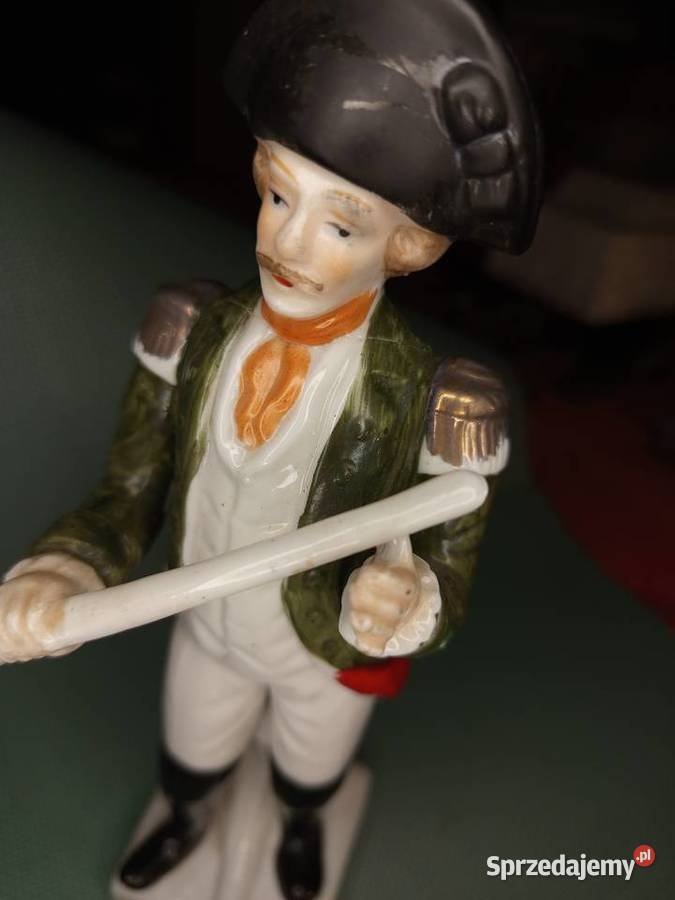Figurka porcelana żołnierz oficer kawalerii Warszawa