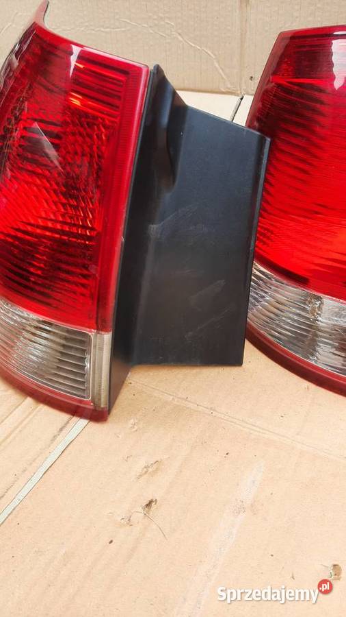 lampa prawa lewa tył tylna w błotnik Opel Vectra osobowe Dębno